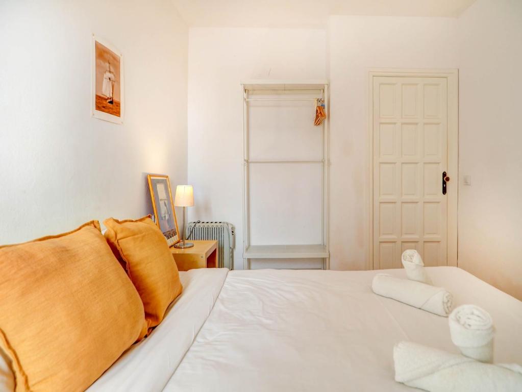 Postel nebo postele na pokoji v ubytování Gladiator Apartment by Hello Homes Sitges