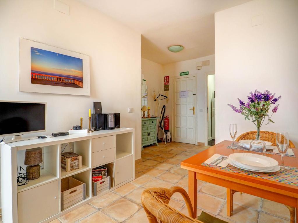 TV a/nebo společenská místnost v ubytování Gladiator Apartment by Hello Homes Sitges
