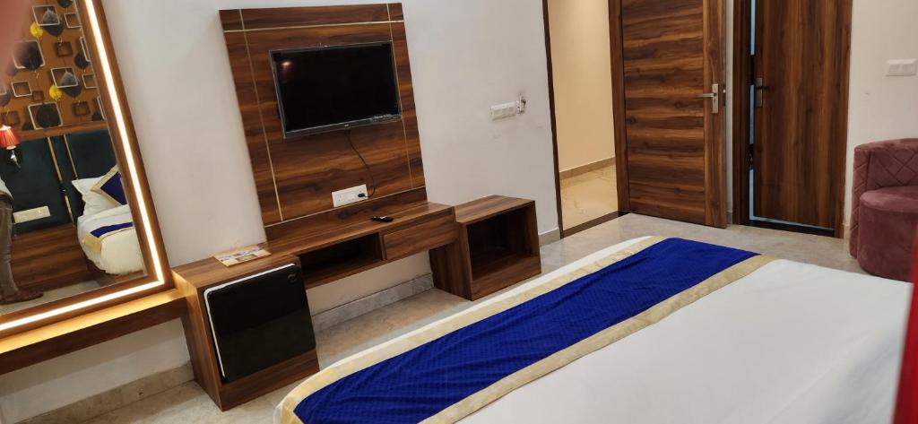 Postel nebo postele na pokoji v ubytování Hotel Agra Hotel Grand View