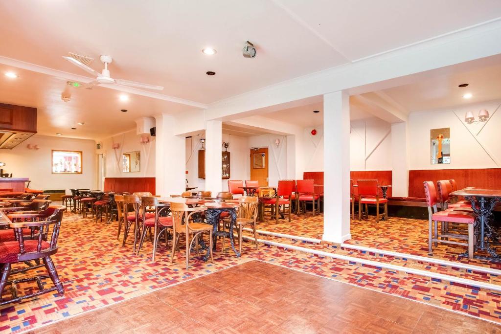 Gallery image of OYO Godolphin Arms Hotel in Newquay