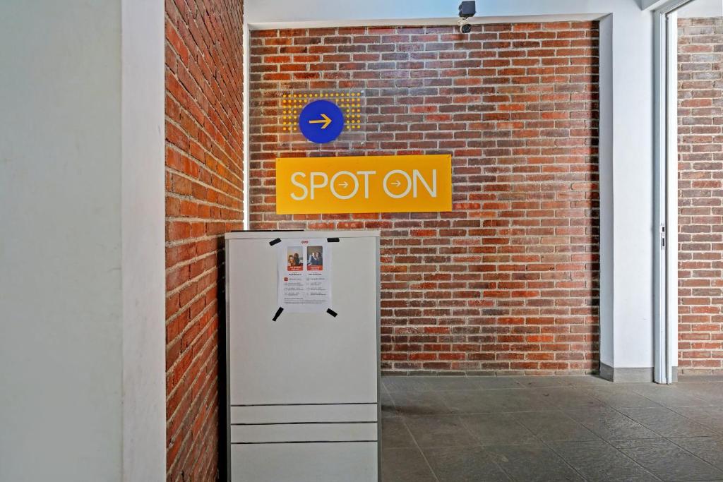 Certifikát, hodnocení, plakát nebo jiný dokument vystavený v ubytování Super OYO 2190 Alamanda 7 Syariah