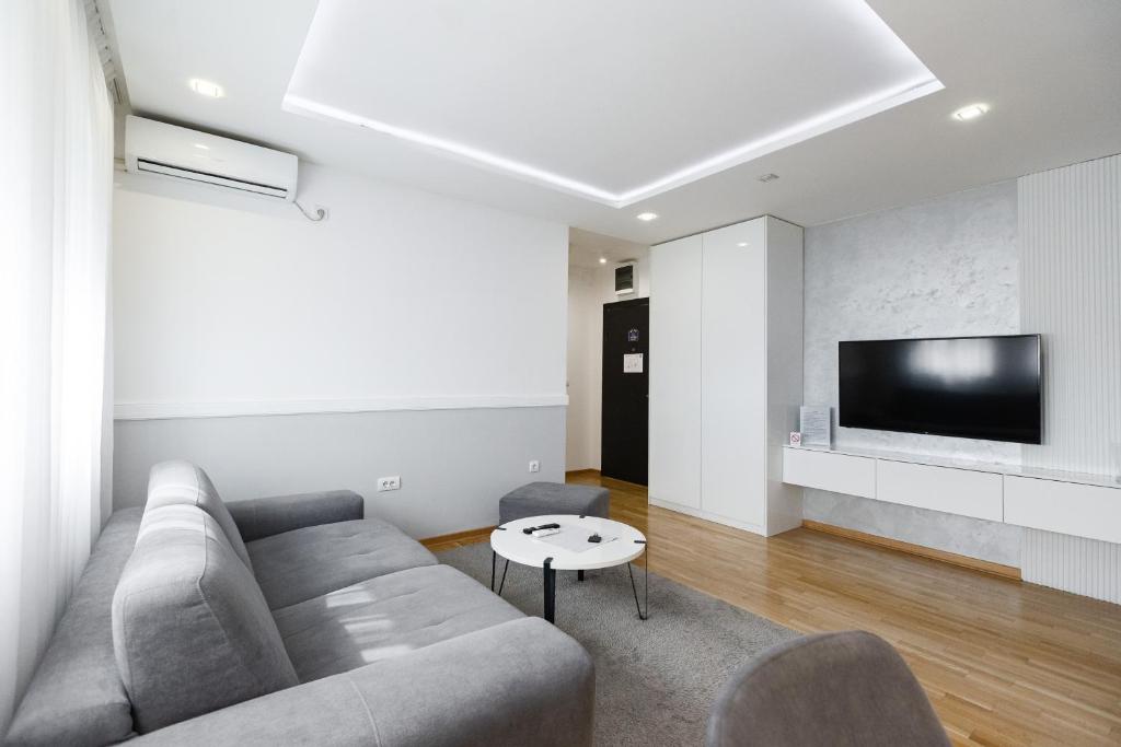 White Apartments - 