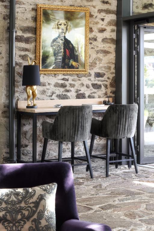 Posezení v ubytování Hôtel Joyet de Maubec