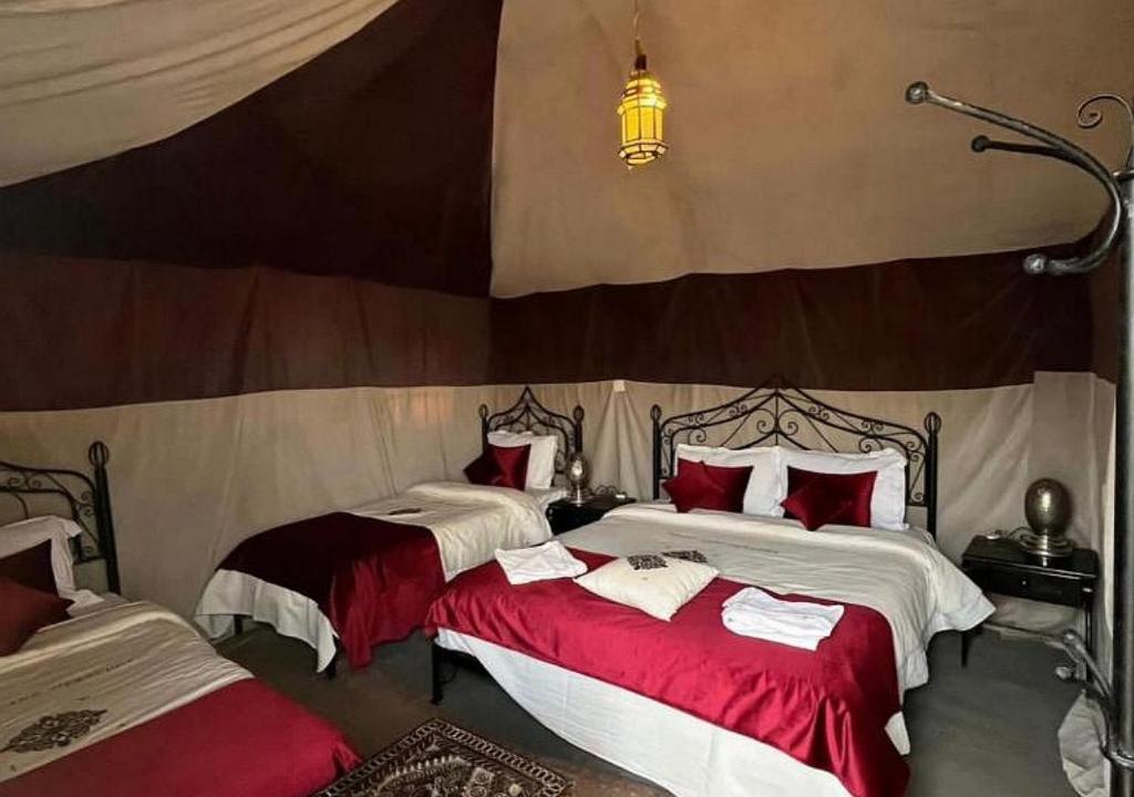 Postel nebo postele na pokoji v ubytování Luxury Spirit Camp