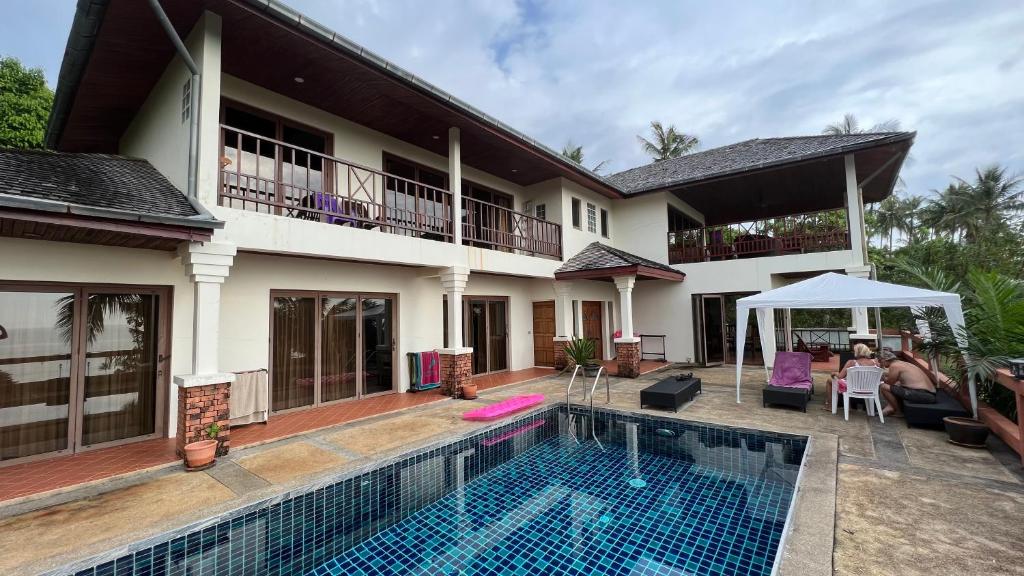 Πισίνα στο ή κοντά στο Villa Klong Khong Hill 1