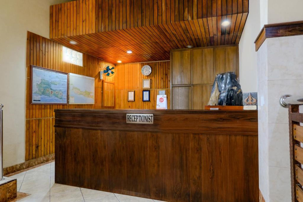 Fotografie z fotogalerie ubytování OYO 2643 Hotel Graha Prima v destinaci Tamperan