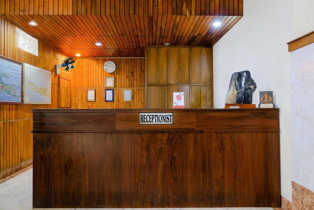 Fotografie z fotogalerie ubytování OYO 2643 Hotel Graha Prima v destinaci Tamperan