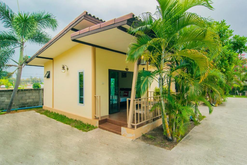 Zahrada ubytování OYO 607 Nawang Resort