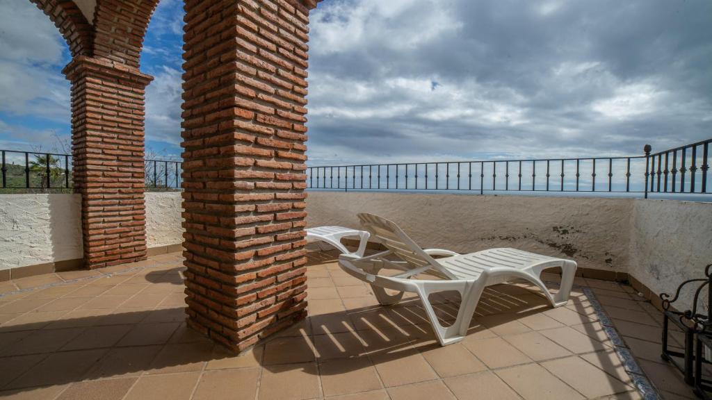 A balcony or terrace at VILLA CANTARES