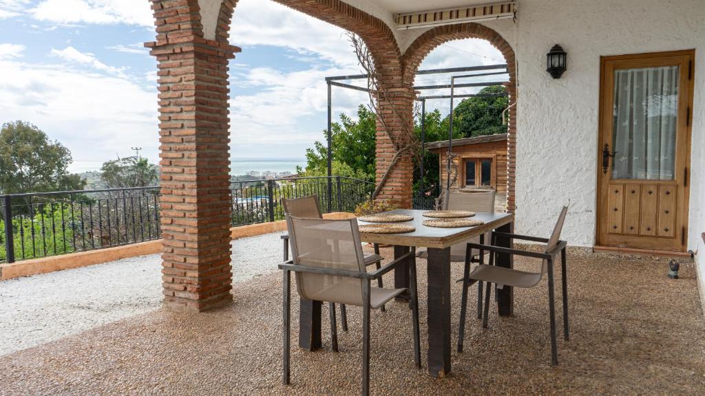 A balcony or terrace at VILLA CANTARES