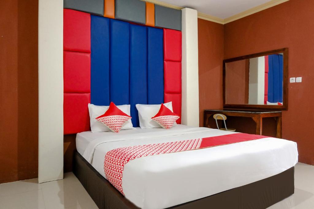 Galeriebild der Unterkunft OYO Life 2966 Hotel Atriaz in Trenggalek