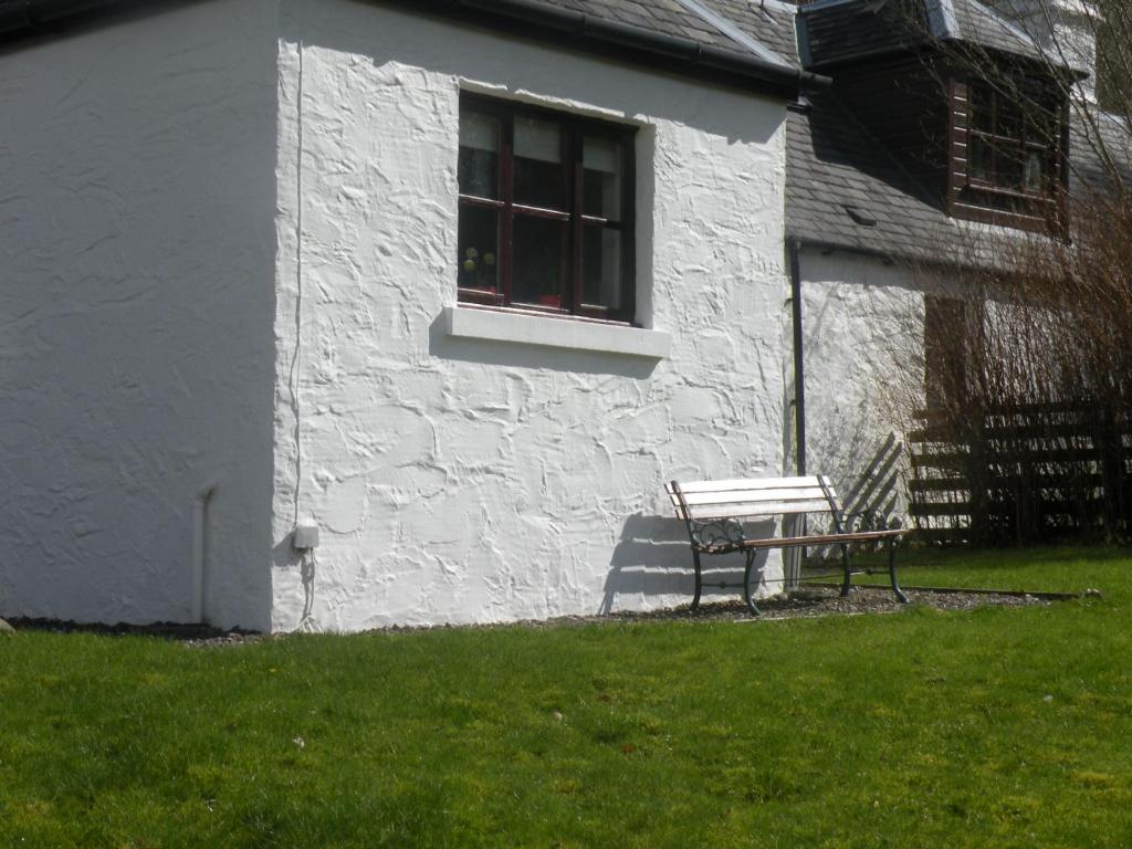 McHugh and Loudon Cottages - Two-Bedroom House West