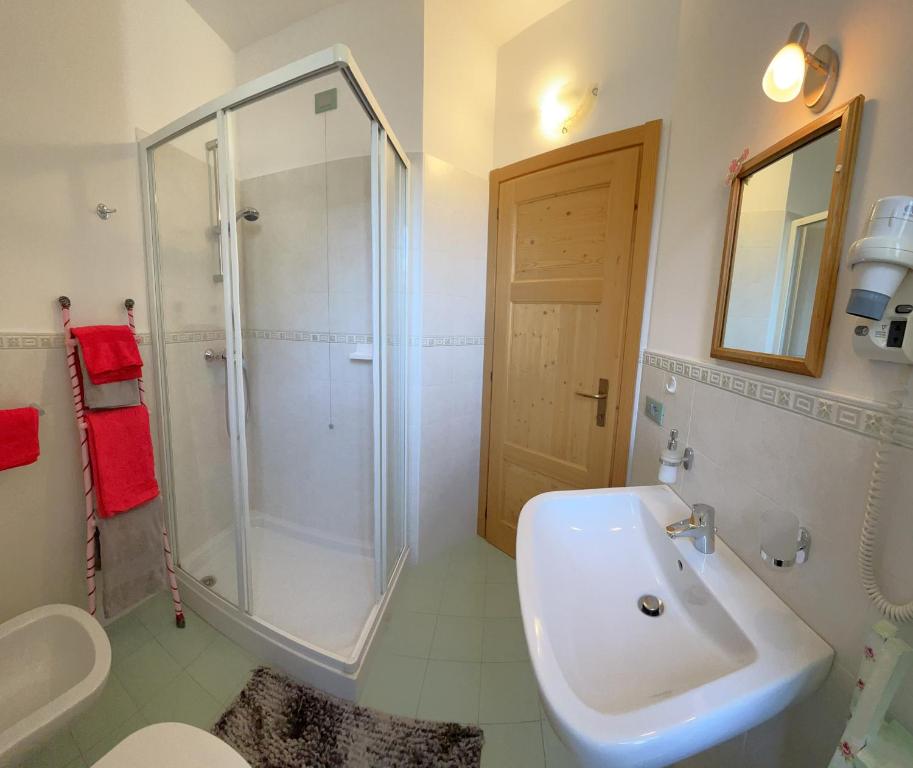 Koupelna v ubytování B&B Casa Taralin