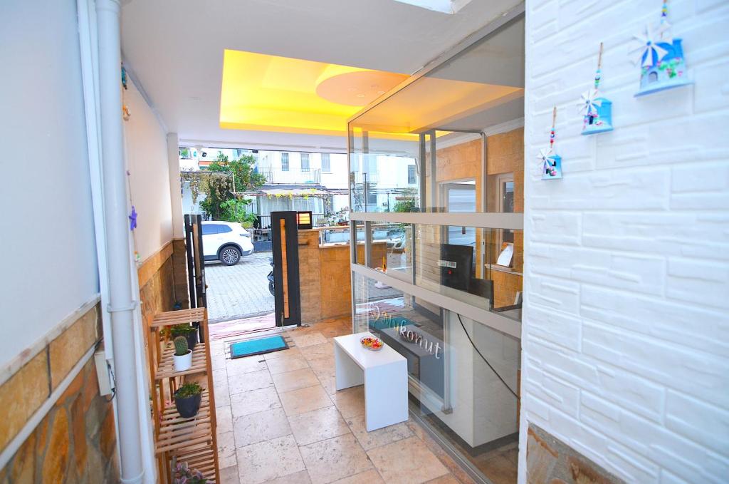 Kuchyň nebo kuchyňský kout v ubytování Royalis Apart Hotel