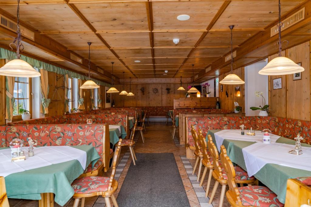 Restaurace v ubytování Gasthof Zwieselstein