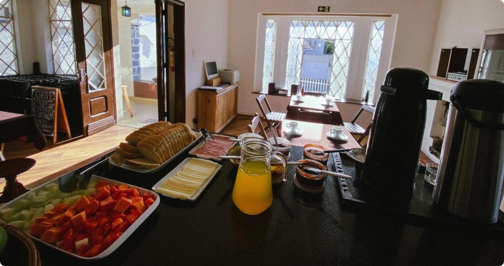 Jídlo v hostelu nebo okolí