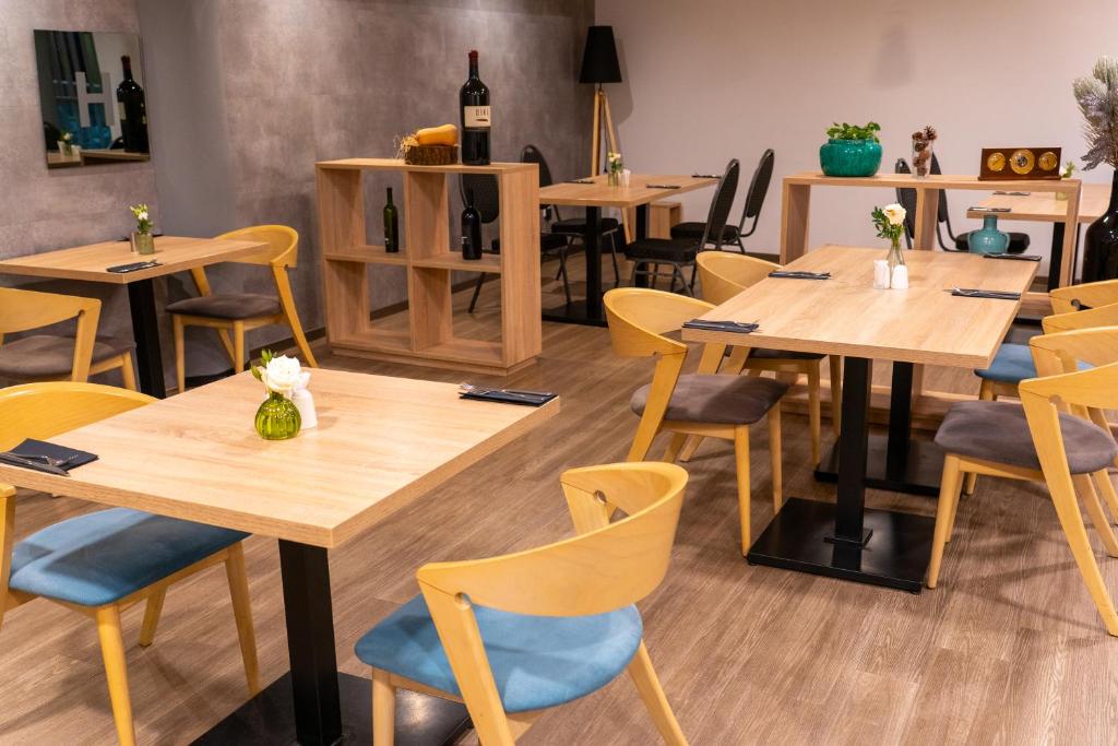 Posedenie v ubytovaní Hotel Academia