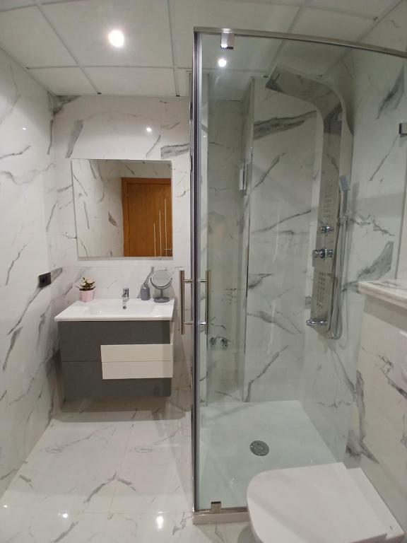 Ένα μπάνιο στο Villa Perle mémorable séjour vous attendent