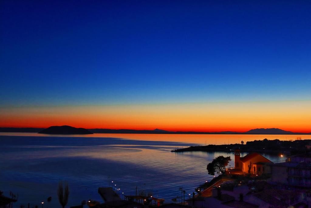 Aria's House Studios & Apartments - 8