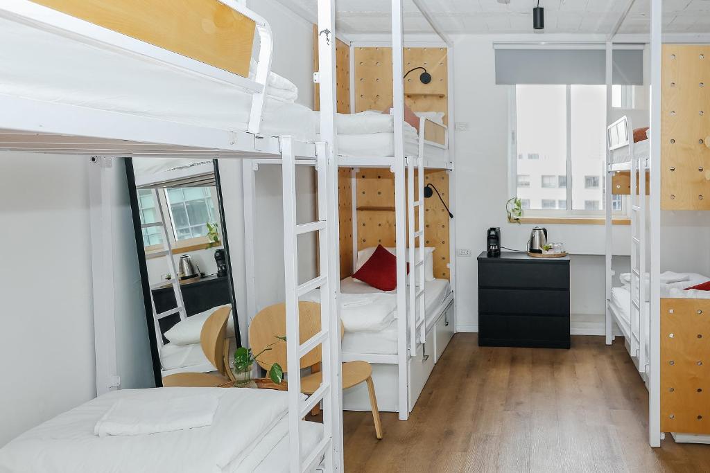 Kuchyň nebo kuchyňský kout v ubytování Domus Metro Hotel