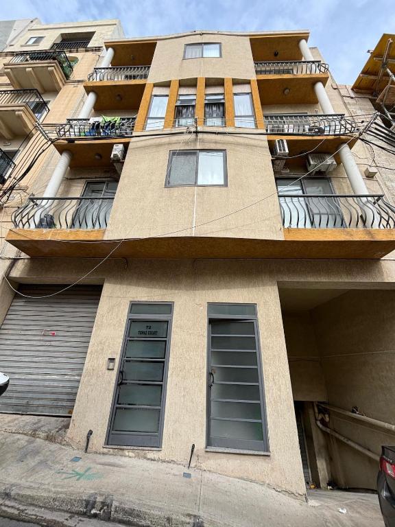 Budova, kde se apartmán nachází