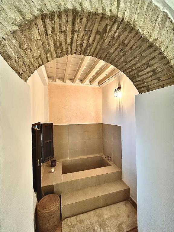 VelaSanz Homes - Castillejos Suite Granada