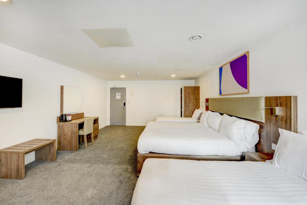 OYO Plymouth Central Hotel - Family Room - Disability Access
