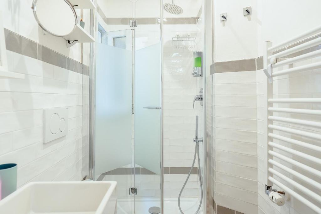 Florence David's Guesthouse Steps from Accademia Gallery - 17