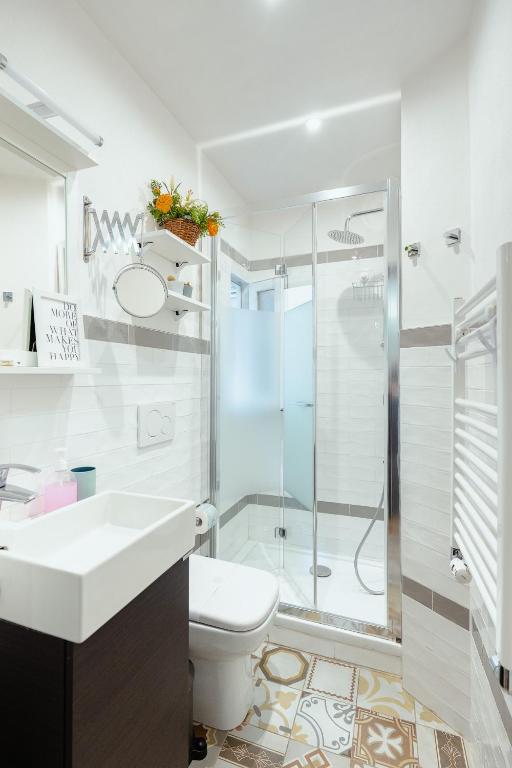 Florence David's Guesthouse Steps from Accademia Gallery - 18