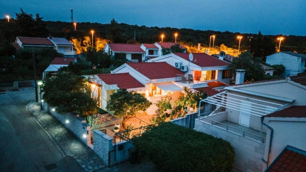 Budova, v ktorej sa apartmán nachádza