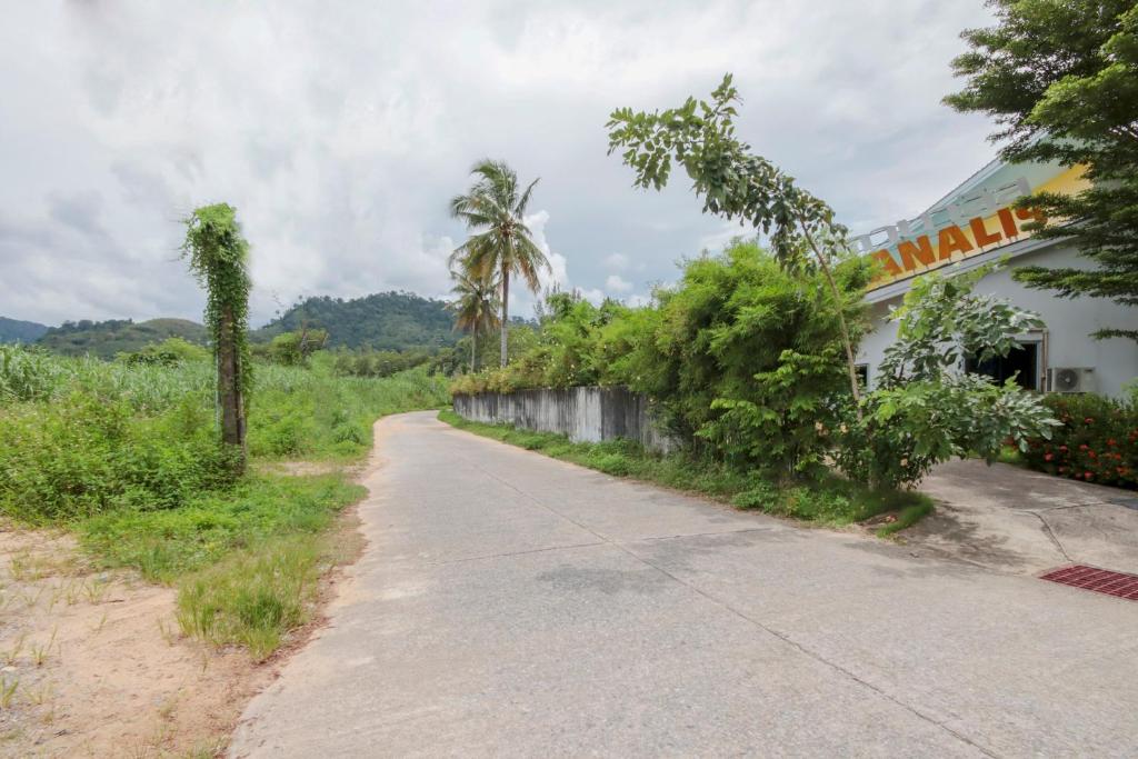 Fotografie z fotogalerie ubytování OYO 75310 Canalis Resort v destinaci Khao Lak