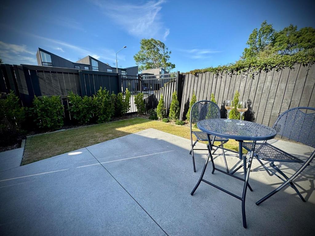 Luxury 2Bed2Bath Standalone Home With Parking - Resim 21