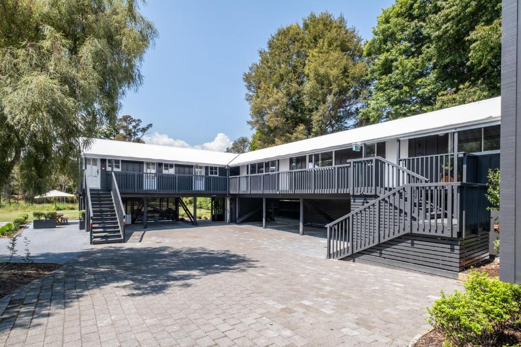 Budova, kde se kapslový hotel nachází