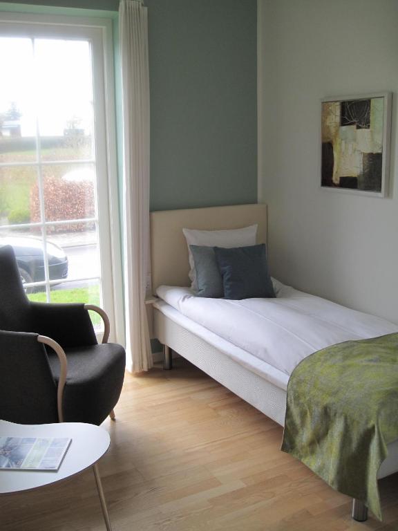 Sixtus Sinatur Hotel & Konference - Single Room