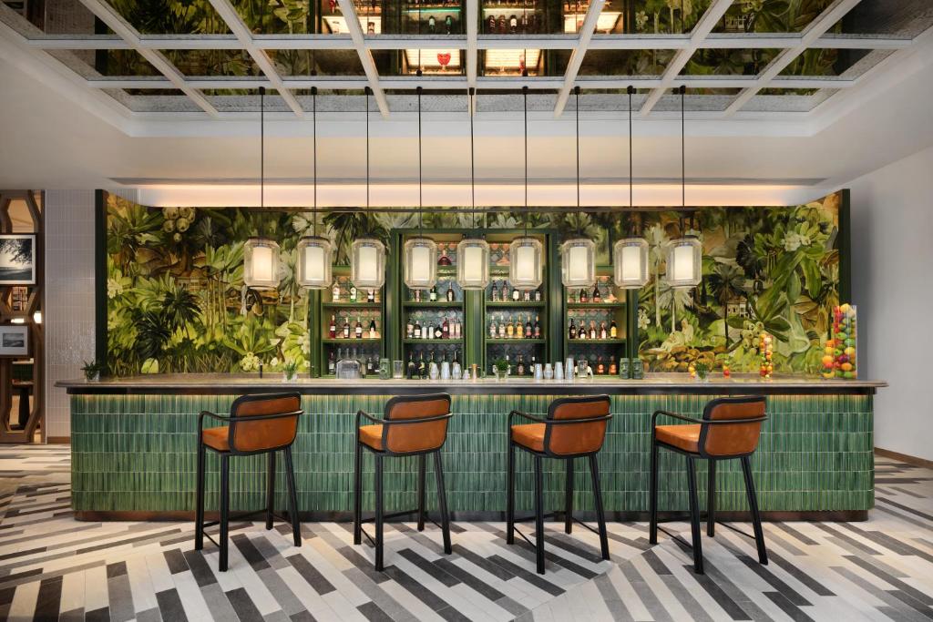 Hilton Hua Hin Resort & Spa - 3