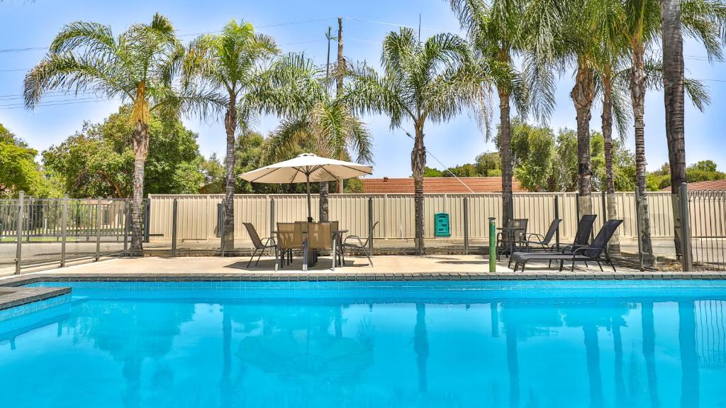 Swimmingpoolen hos eller tæt på Cottonwood Motor Inn