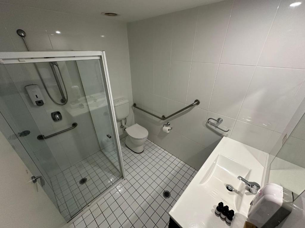 Boulevard on Beaumont - Resim 3