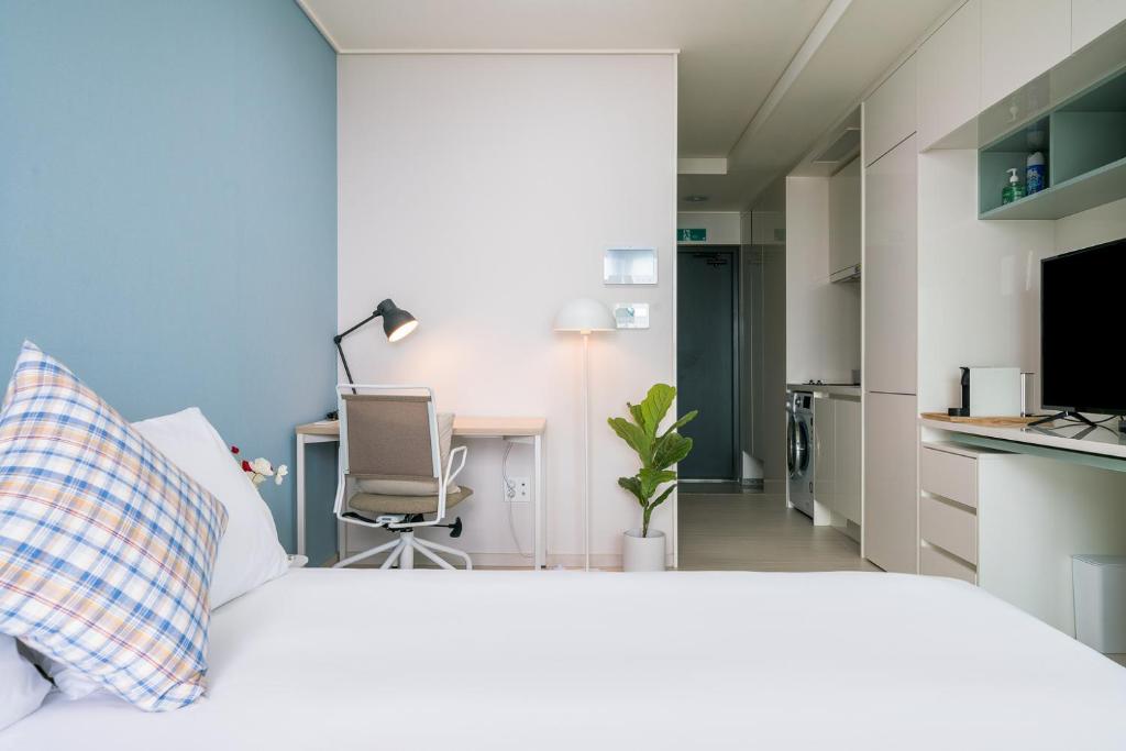 Urbanstay Songdo Moonlight Park - 