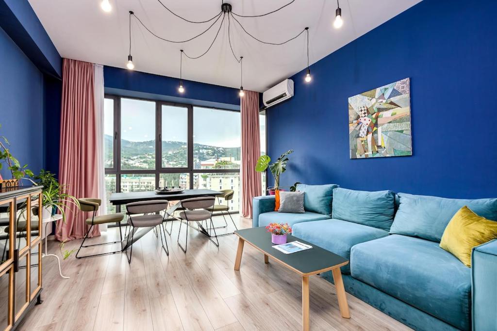 Un lugar para sentarse en Art inspired Modern Flat near VAKE PARK with WIFI