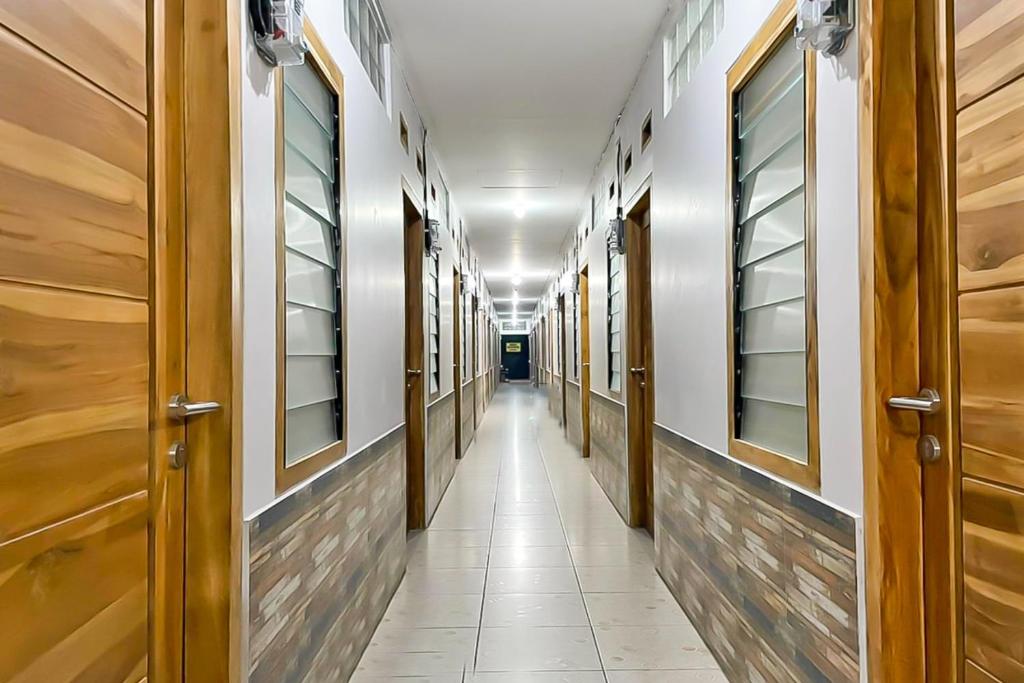Fotografie z fotogalerie ubytování OYO 90708 Kbr Home v destinaci Tangerang