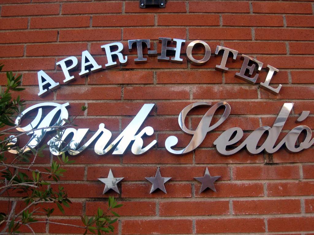 Certifikát, hodnocení, plakát nebo jiný dokument vystavený v ubytování PARK SEDO Aparthotel