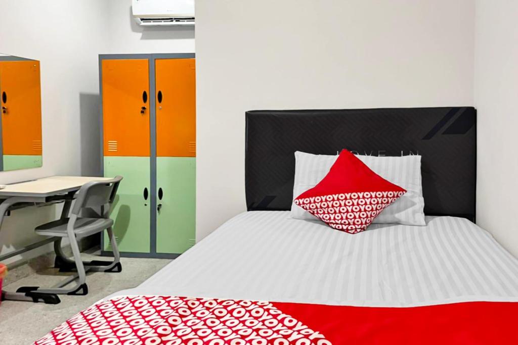Postel nebo postele na pokoji v ubytování OYO 90708 Kbr Home