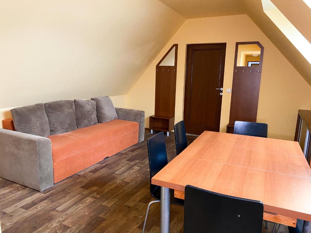 Posezení v ubytování Hotel Koruna