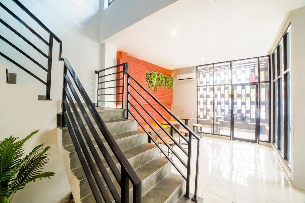 Fotografie z fotogalerie ubytování Capital O 90874 Millenium Inn 2 v destinaci Medan