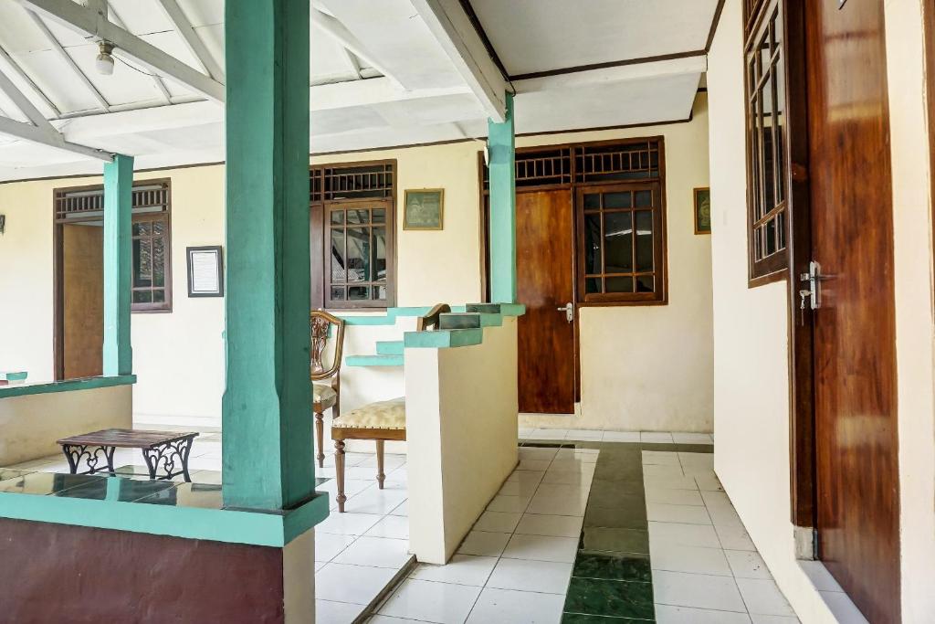 Fotografie z fotogalerie ubytování OYO 90928 Wisma Asri Putra Syariah v destinaci Bogor