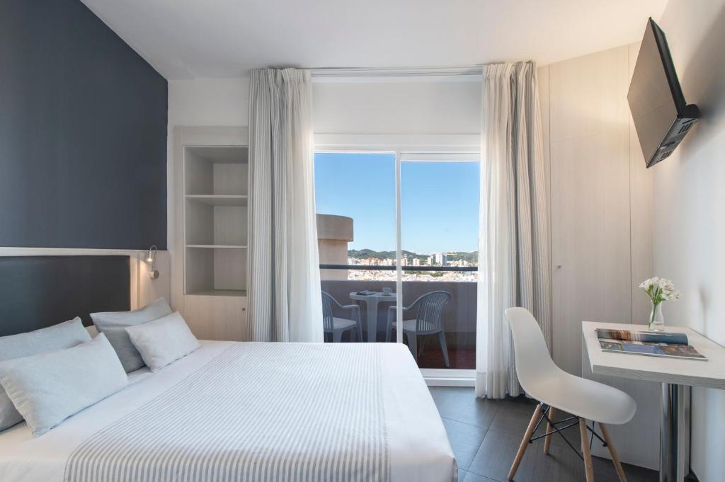 Hotel El Puerto by Pierre Vacances - 