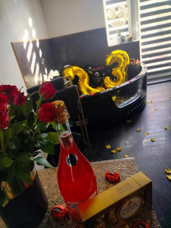 Posedenie v ubytovaní Apartament Czarny z Jacuzzi