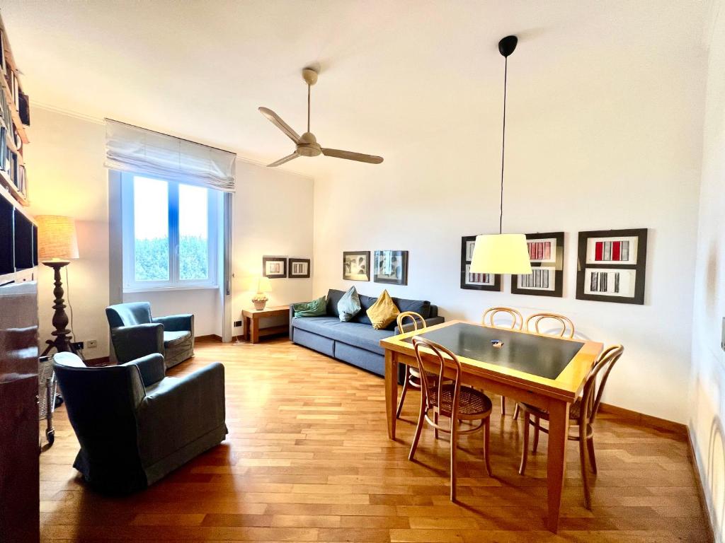 A seating area at Casa Pinturicchio