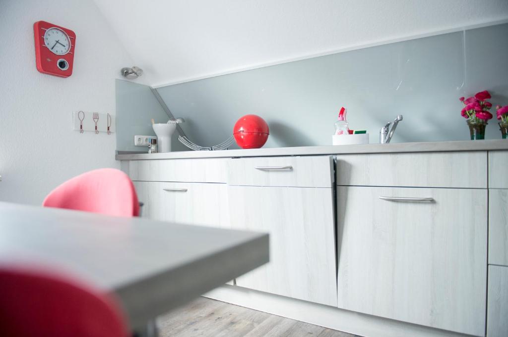 Appartementhaus Bahlo inklusive THERMEplus - Apartamento De Un Dormitorio Con Balcón