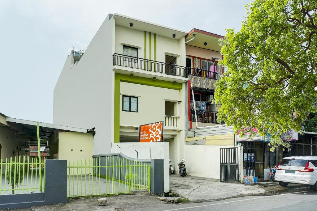 Imagen de la galería de Hotel O Kos'ta Homestay Makassar, en Makassar
